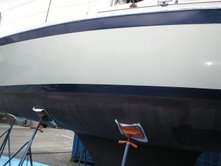 painted hull and boot stripe.jpg