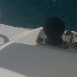 unidentified black knob fitted port aft cockpit coaming