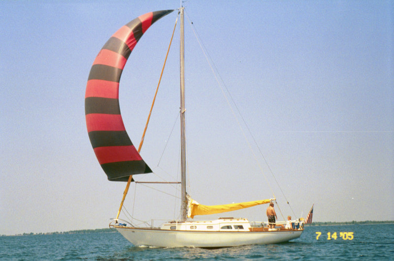 Bob sent great photos of VALKYR sailing in lake Ontario area.  They also sail in St. lawrence river and the Thousand Island area.