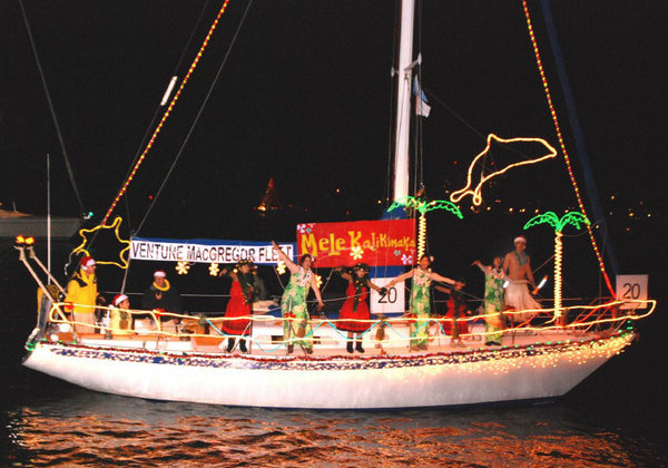 DSC 0087 2006 Christmas boat parade in Marina Del Rey, we won "Best Music" that year!