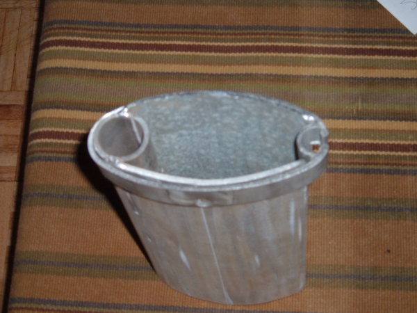 The aluminum sleeve with section of the mast